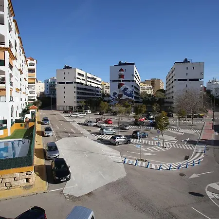 Balcon De *