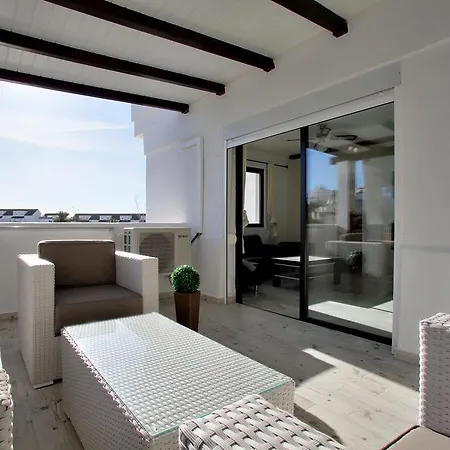 Balcon De Apartment